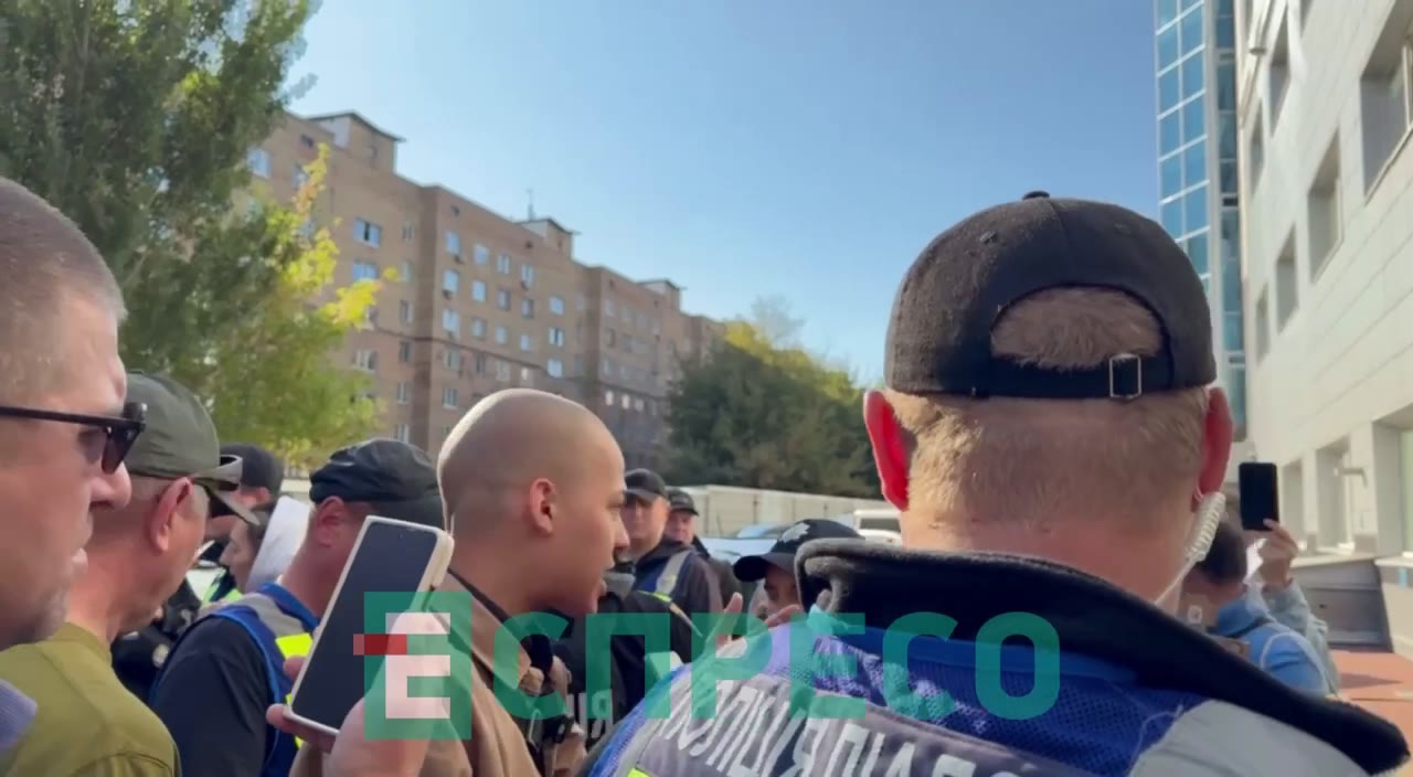 Проактивні молоді люди, які виступають проти УПЦ, мали конфлікт з молодим хлопцем від УПЦ